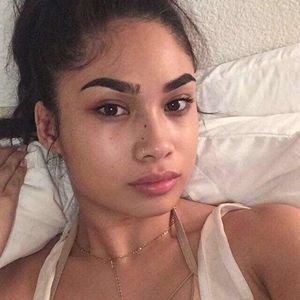 Meet your Posher, Gina